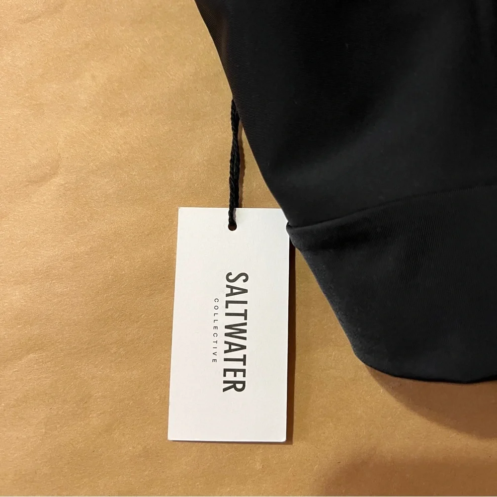 Saltwater Collective NWT Josi Top Swimsuit Bikini Top Square Neck Black Size XL